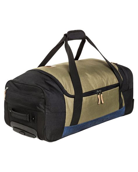 quiksilver duffle bag.